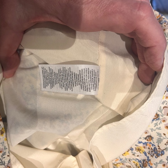 Floral Summer Dress, fully lined, elastic fitted torso. - Picture 4 of 10